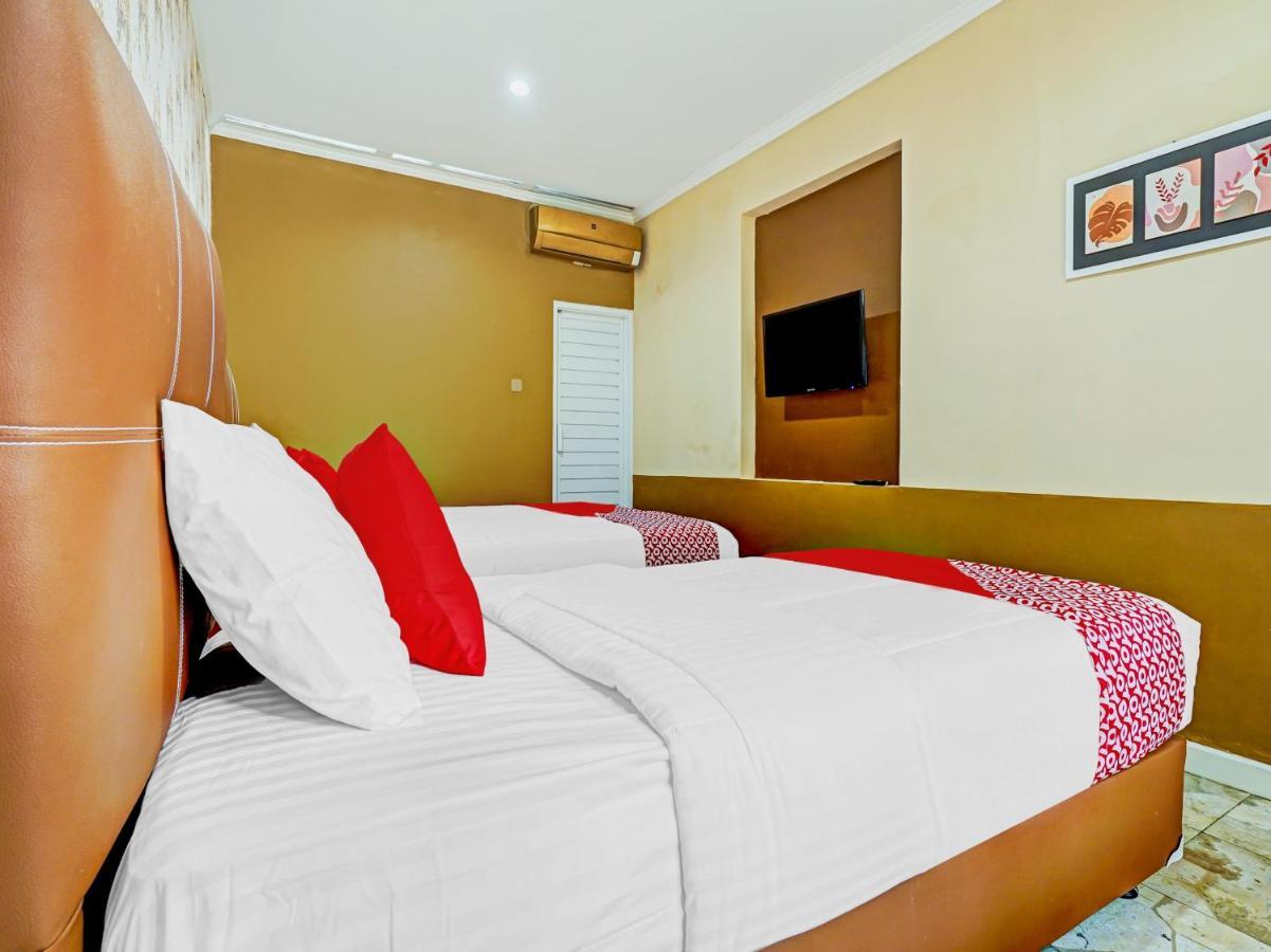 Oyo 90140 Nginep Yuuk Guest House Cirebon Exteriér fotografie